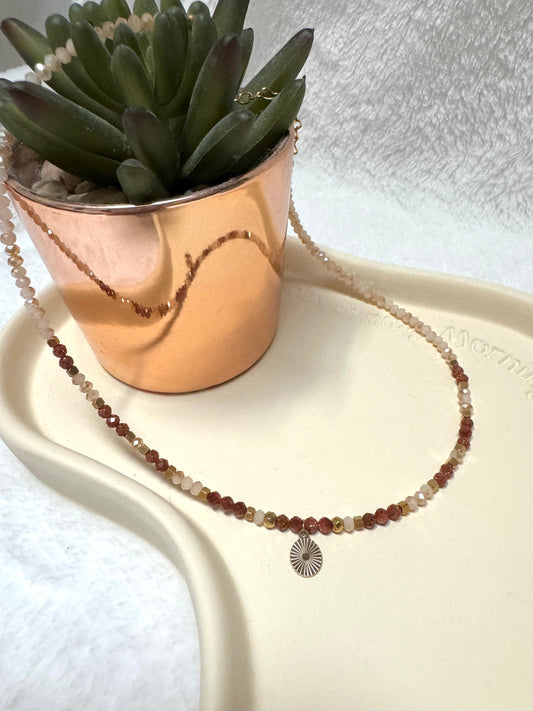 Collier perles et pendentif